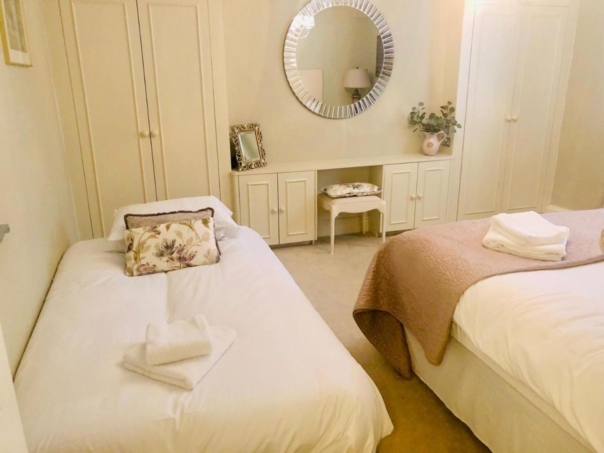Ilkley Central One Apartment Ngoại thất bức ảnh